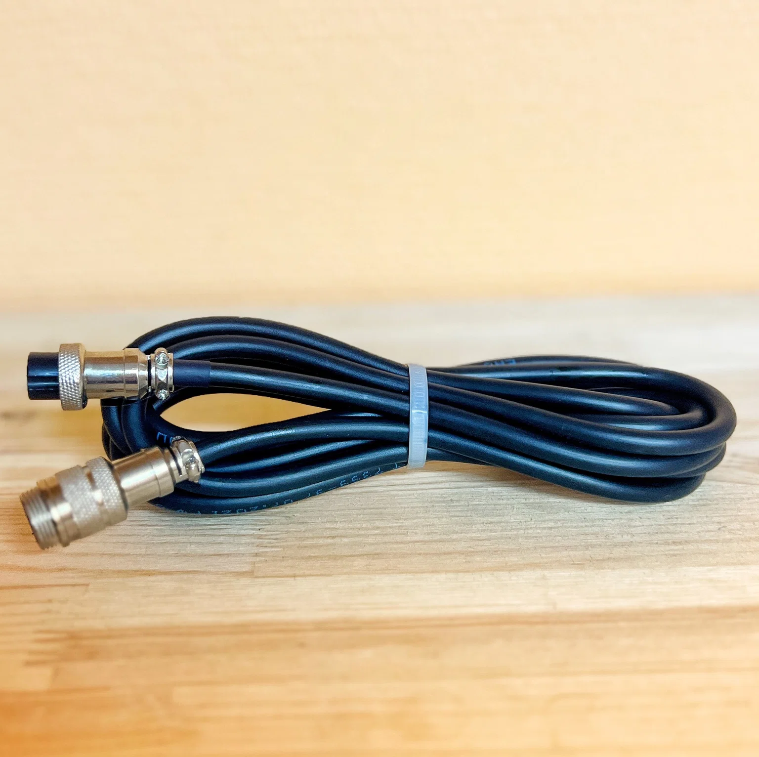 Шнур удлинитель 1.5 метра Резьбовой