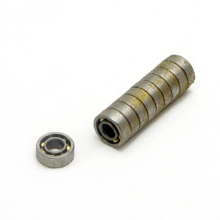 Подшипник 3х7